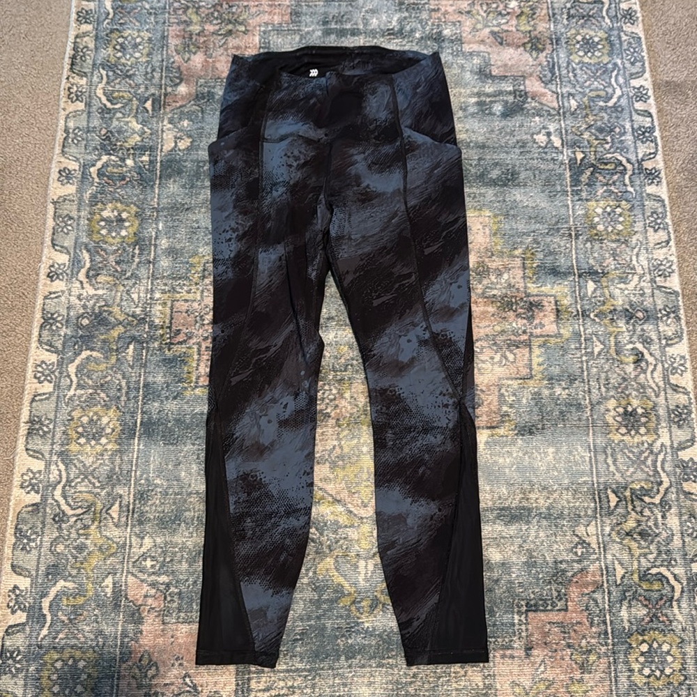 Target All in Motion High Rise Blue and Black Active Leggings, side pockets